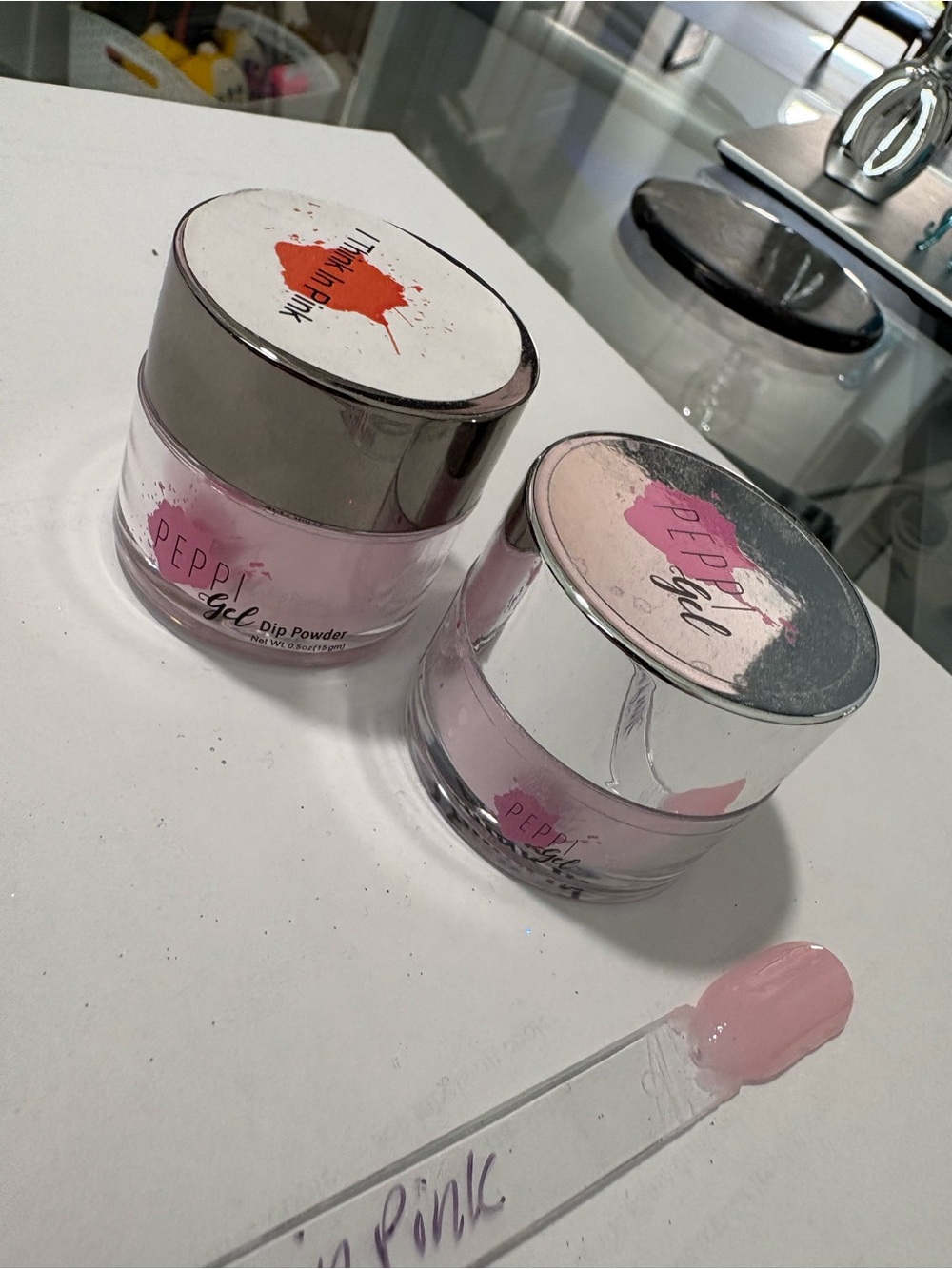 Peppi Gel I Think in Pink light pink dip nail powder